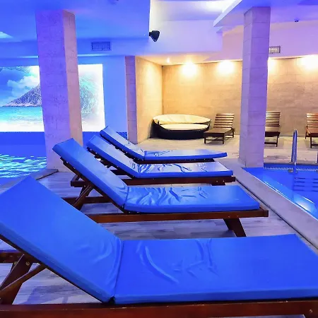 Milmari And Wellness Wooden Horn S21 Appartement