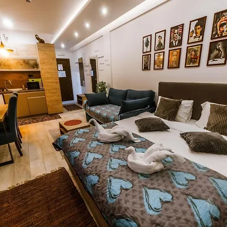 Appartement Milmari And Wellness Wooden Horn S21