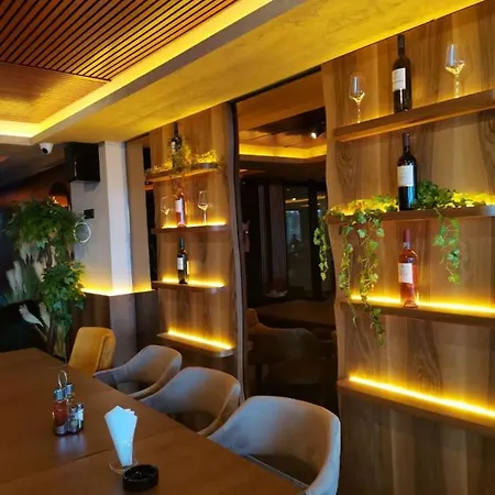 Appartement Milmari And Wellness Wooden Horn S21