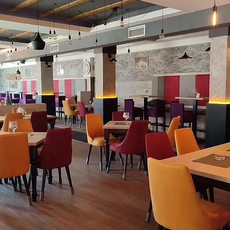 아파트 Milmari And Wellness Wooden Horn S21 *